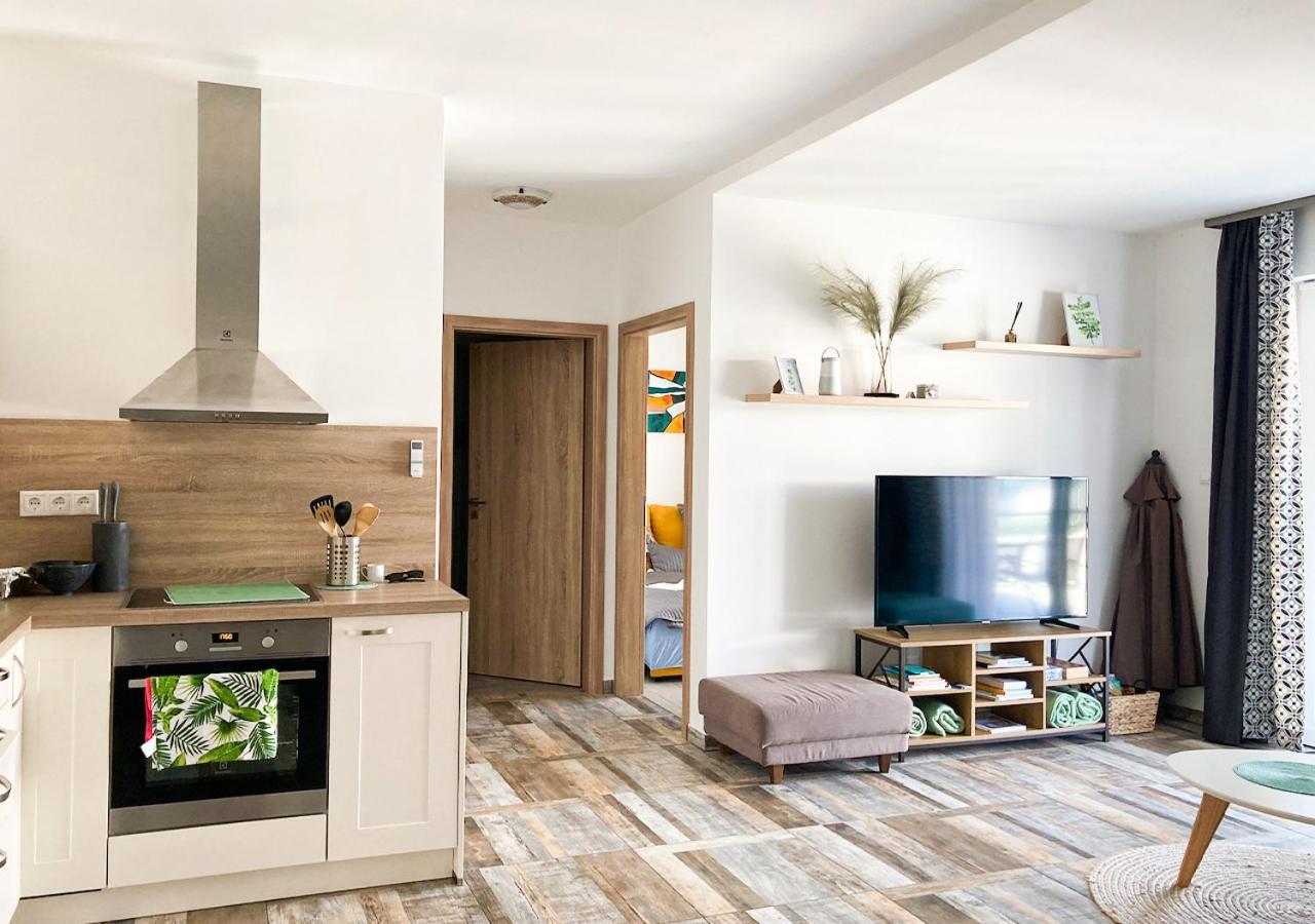 Royal 27 Apartman Keszthely Bagian luar foto
